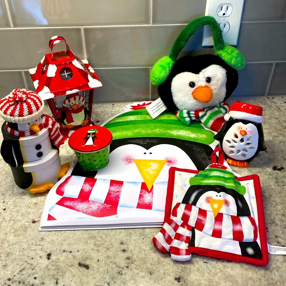 Black/white/red/green Holiday Penguin lot.  10 pcs. Measurements in pictures.